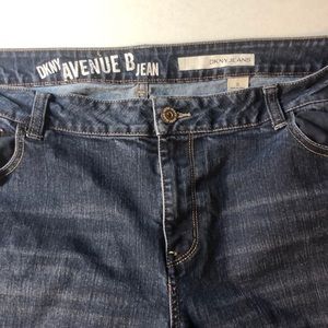 DKNY jeans SZ 22